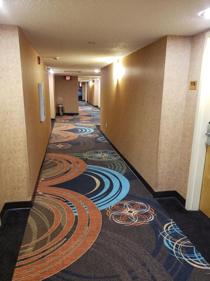 Super 8 By Wyndham Hattiesburg South Luaran gambar